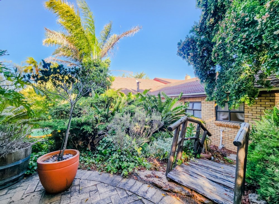 4 Bedroom Property for Sale in Durbanville Western Cape